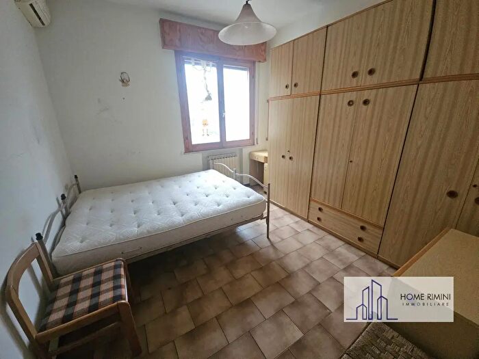 Appartamento trilocale in vendita in Viale Regina Margherita, Rimini