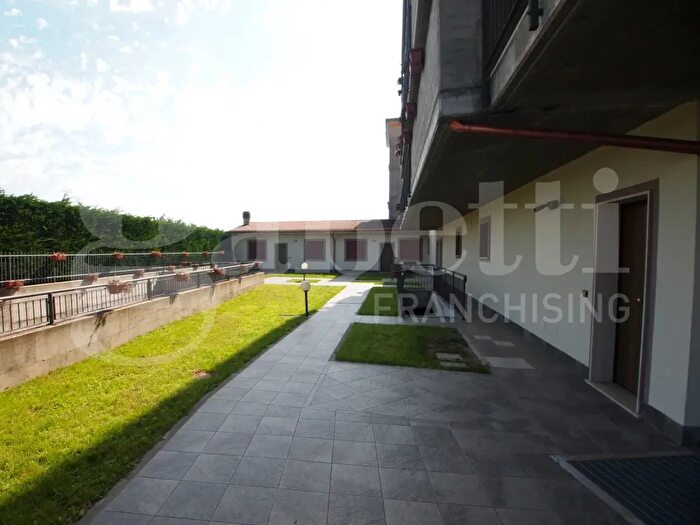 Appartamento bilocale in affitto in Via Bacilieri, Verona