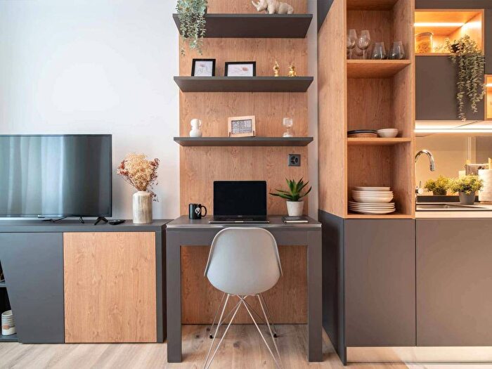 Case in Vendita e in Affitto - 2