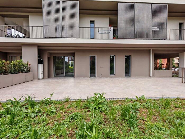 Appartamento trilocale in vendita in Via della Rondinella, Firenze