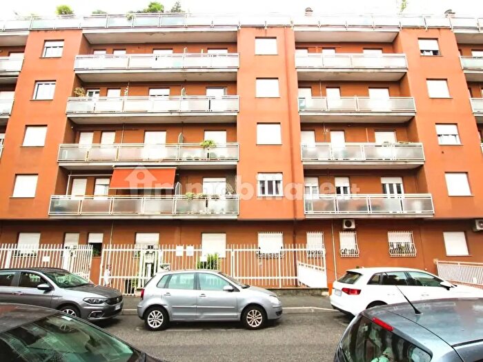 Appartamento bilocale in affitto in Via Venezia Giulia, Monza