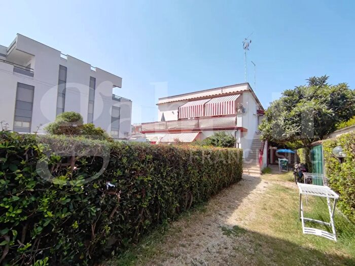 Appartamento trilocale in vendita in Ardeatina, Anzio