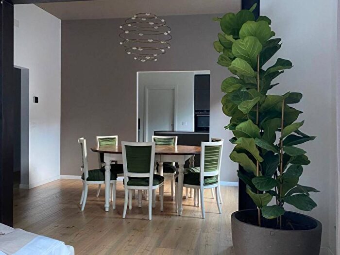 Appartamento con 5 locali in affitto in Castiglione, Colli Castiglione, Bologna