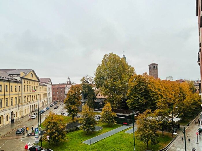 Appartamento bilocale in affitto in Piazza SantAmbrogio, SantAmbrogio, Milano