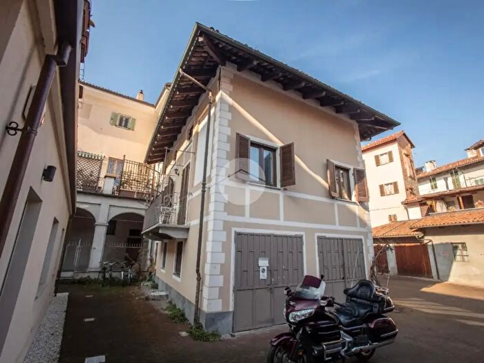 Appartamento quadrilocale in vendita in Via Giuseppe Garibaldi, Savigliano