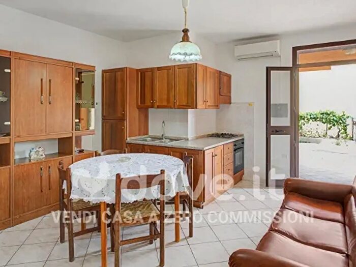 Appartamento quadrilocale in vendita in Via Luigino Cossu, Trinità d'Agultu e Vignola