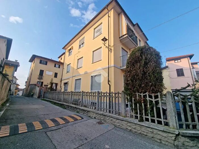 Appartamento bilocale in vendita in Via Cavour, Gassino Torinese