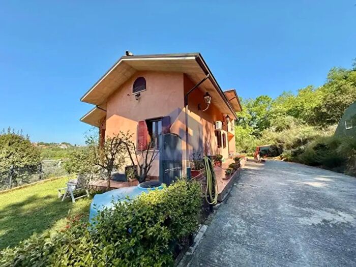 Casa con 6 locali in vendita in San Vito Chietino