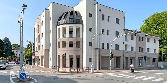 Appartamento con 6 locali in vendita in Via Roma, Pasiano Di Pordenone