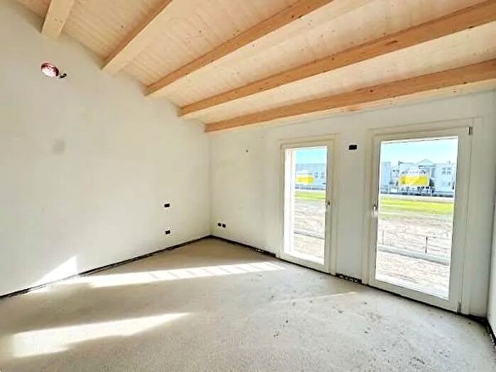 Casa con 5 locali in vendita in Oderzo