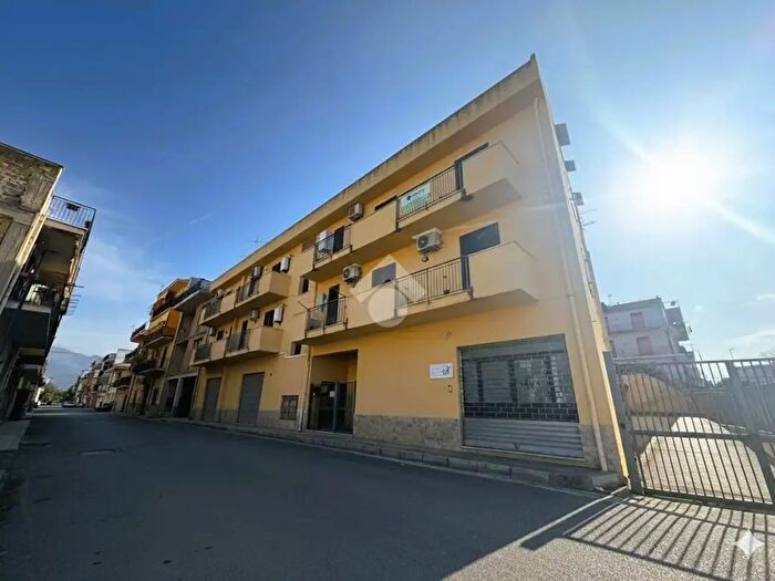 Appartamento quadrilocale in vendita in Via Gaetano Donizetti, Casteldaccia