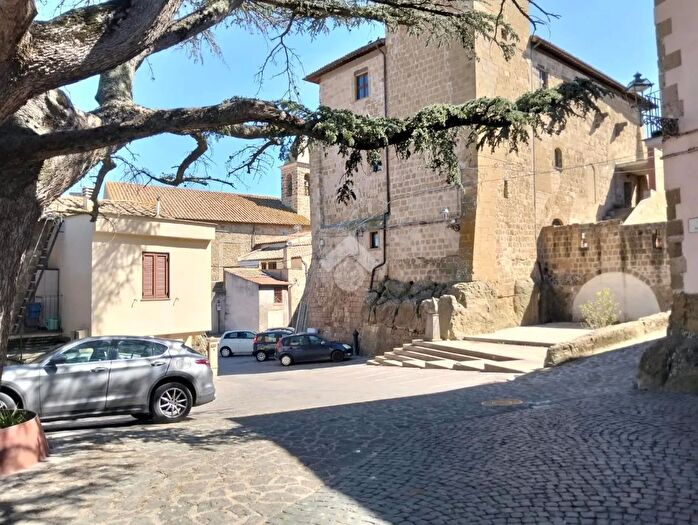 Appartamento quadrilocale in vendita in Via Mazzini, Cellere