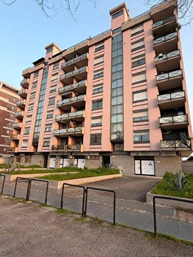 Appartamento quadrilocale in affitto in Viale Luigi Pinto, Piazza Aldo Moro Parco San Felice, Foggia