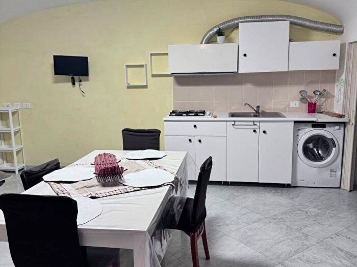 Appartamento monolocale in affitto in Via dell'Indipendenza, Gaeta