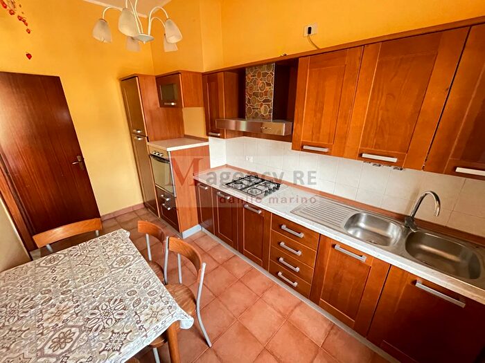 Appartamento trilocale in vendita in Via Cafari, Reggio Calabria