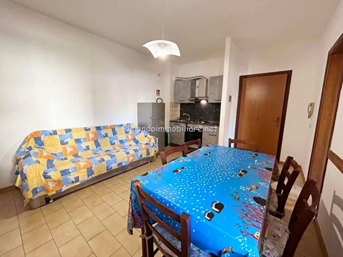 Appartamento trilocale in affitto in Via XX Giugno, Vada, Rosignano Marittimo