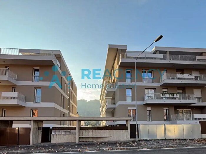 Appartamento quadrilocale in vendita in Viale Regina Margherita, Valdagno