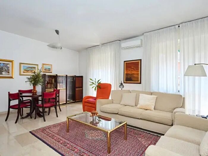 Appartamento trilocale in vendita in Via Leone Tolstoj, Milano