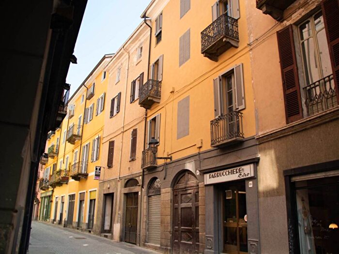 Appartamento monolocale in affitto in Via Italia, Centro Storico, Biella