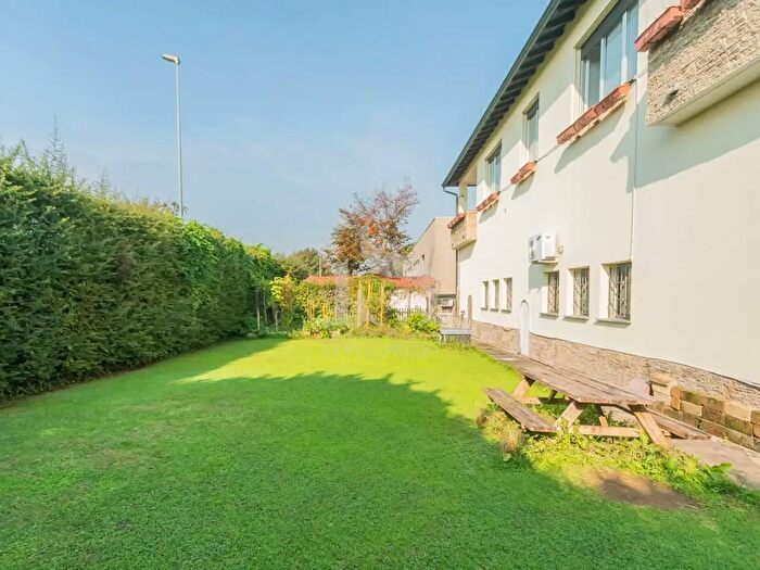 Casa con 5 locali in vendita in Via Goffredo Mameli, Villasanta