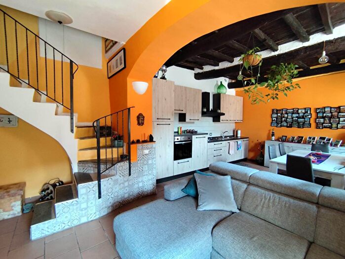 Casa con 5 locali in vendita in Terni