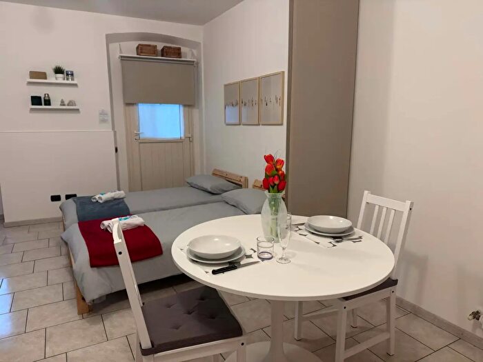 Appartamento monolocale in affitto in Via Roma, Bosisio Parini