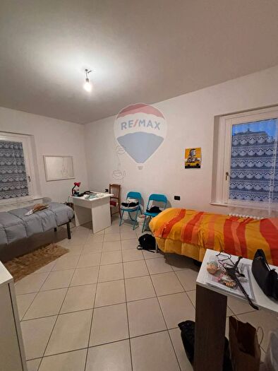 Appartamento trilocale in affitto in Bologna