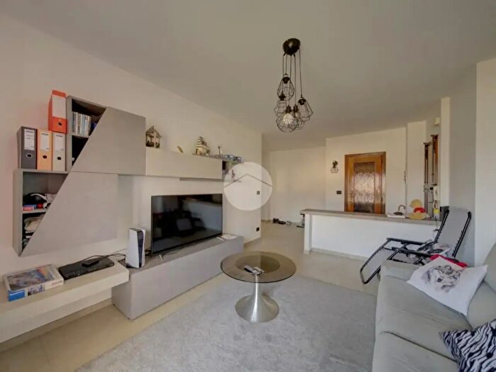 Appartamento con 5 locali in vendita in Via Colombo, Piossasco