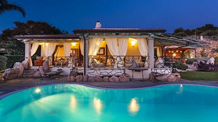 Casa con 6 locali in vendita in Via Chiesanuova, Padova