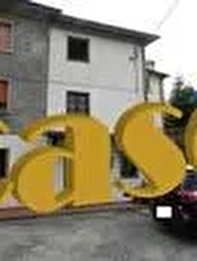 Casa con 5 locali in vendita in Camaiore