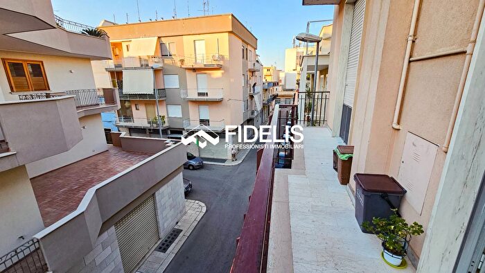 Appartamento trilocale in vendita in Via Francesco Cilea, Andria