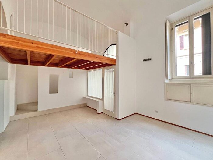 Appartamento bilocale in affitto in Via Giacomo Leopardi, Vincenzo Monti, Milano