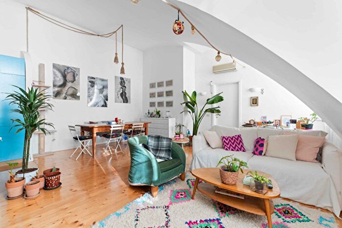 Appartamento bilocale in vendita in Via Privata Catania, Milano