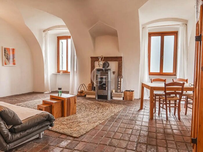 Appartamento bilocale in vendita in Via Villa Pastoedo, Tenno