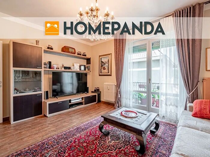 Appartamento con 5 locali in vendita in Via Palestro, Inveruno