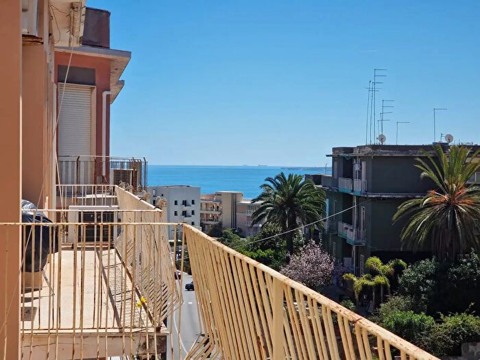 Appartamento con 5 locali in vendita in Siracusa