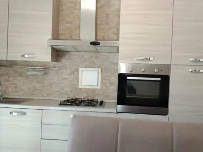 Appartamento trilocale in vendita in Via dell'Unghero, Livorno