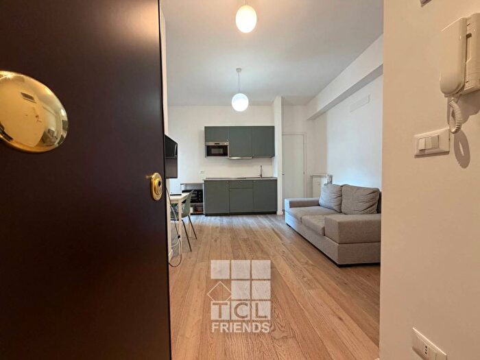 Appartamento bilocale in affitto in Via Ceccardo Roccatagliata Ceccardi, Centro Città, Genova