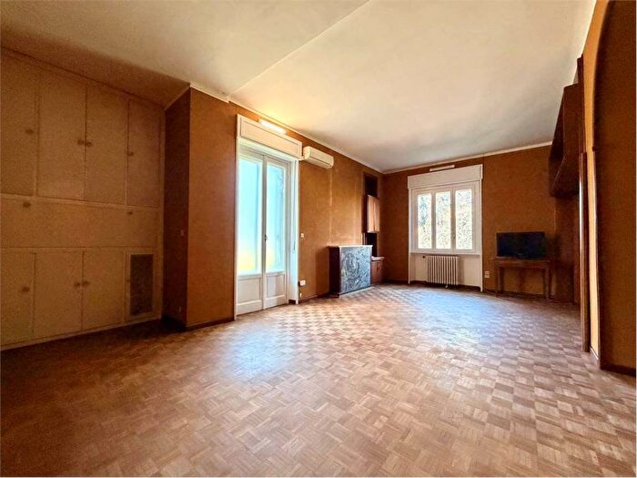 Appartamento trilocale in affitto in Via Quattro Novembre, Centro, Bollate