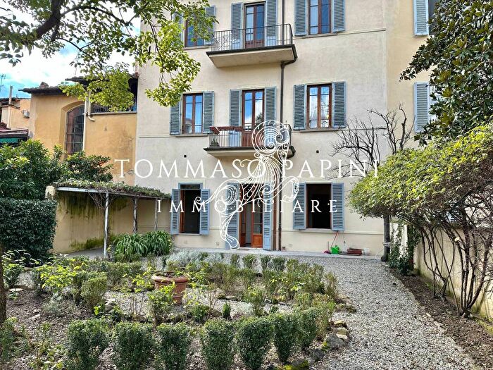 Appartamento con 6 locali in affitto in Piazza Fra Girolamo Savonarola, Libertà Savonarola, Firenze