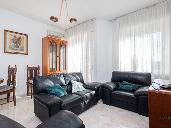 Appartamento trilocale in affitto in Via Oreste Salomone, Viale Ungheria Mecenate, Milano