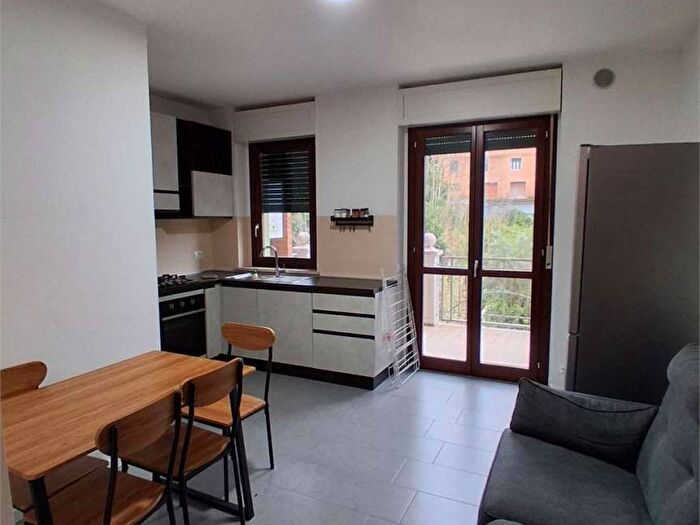 Appartamento bilocale in affitto in Via Due Fonti G, Centro, Macerata