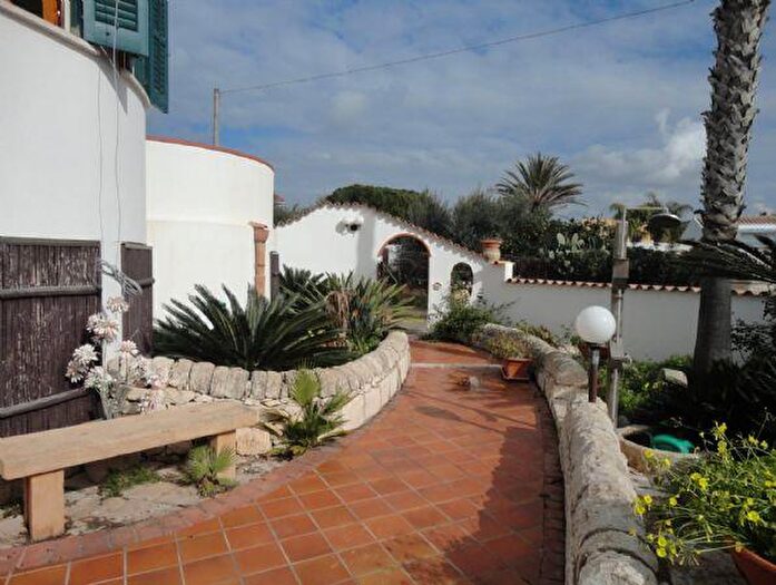 Casa con 7 locali in vendita in Santa Croce Camerina