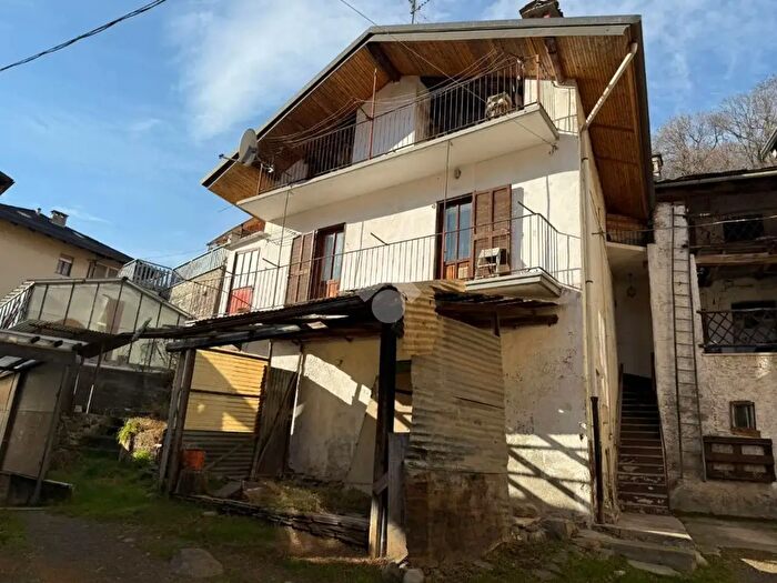 Casa quadrilocale in vendita in Via Cagliero Dino, Germagnano