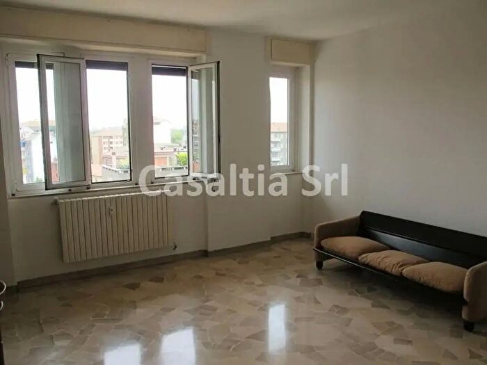Appartamento con 5 locali in affitto in Via Alessandro Astesani, Milano
