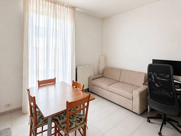Appartamento bilocale in affitto in Via Antonio Stoppani, Morgagni, Milano