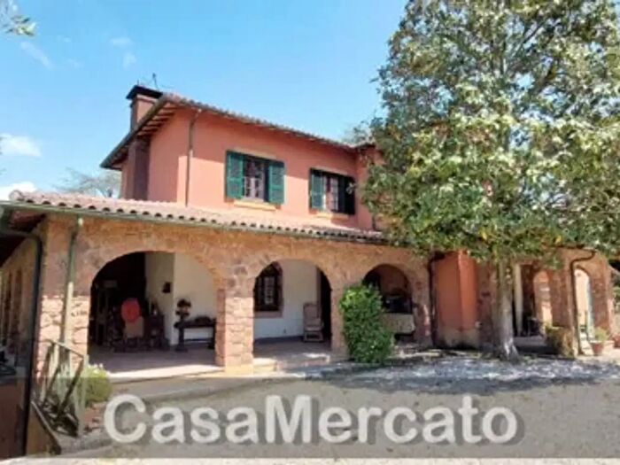 Casa con 6 locali in vendita in Viale Vittorio Veneto, Grottaferrata