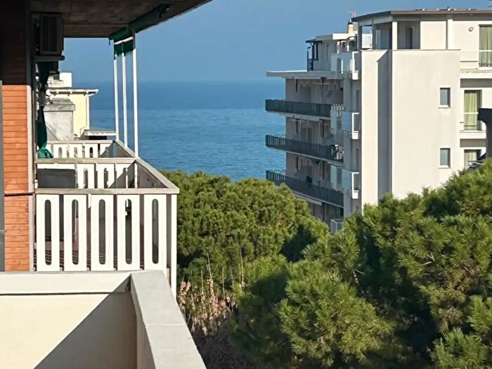 Appartamento trilocale in vendita in Gabicce Mare
