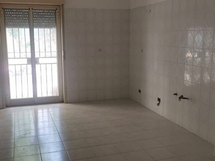 Appartamento trilocale in affitto in Via Nazionale, Centro, Villafranca Tirrena