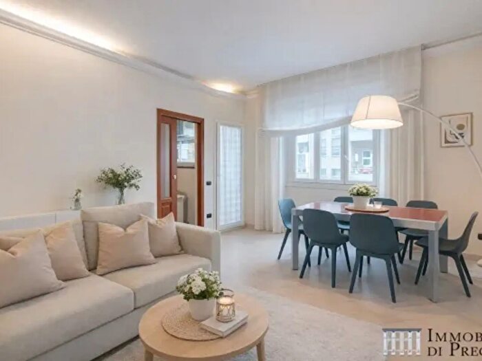 Appartamento trilocale in affitto in Via Meravigli, Milano